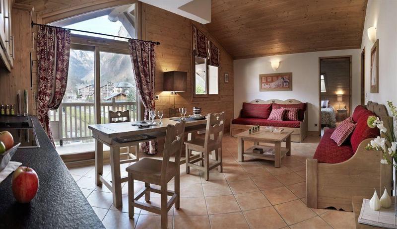 Cgh Residences & Spas La Reine Des Pres Samoens Exterior photo